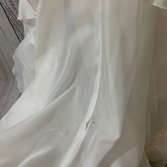 Vintage Bohemian 1970's White Wedding Dress with Empire Waist and Bishop… - Picture 12 of 14